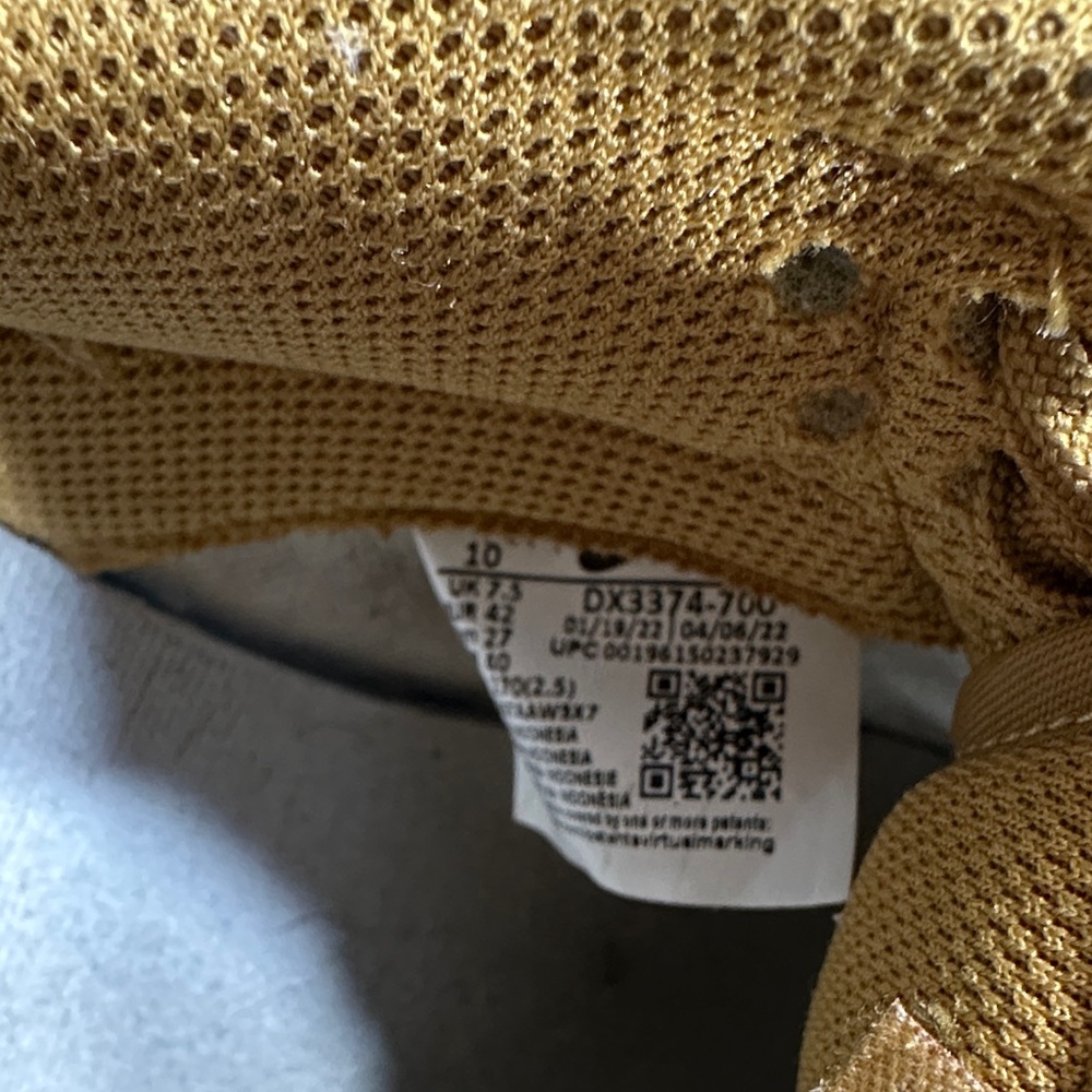 Nike Women's Low-Top Sneakers in Wheat Tan - Picture 5 of 8